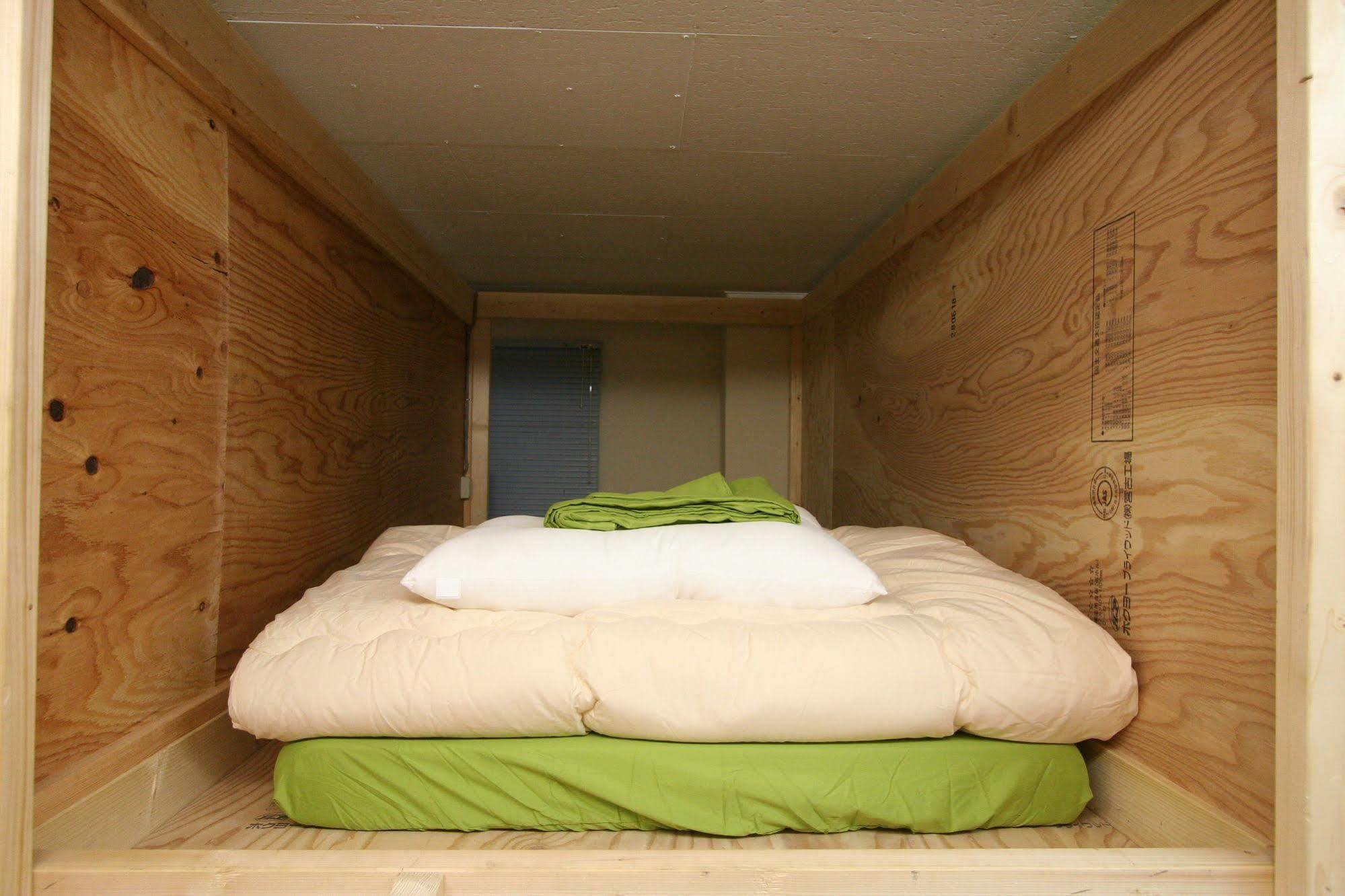 Edo Tokyo Hostel Buitenkant foto