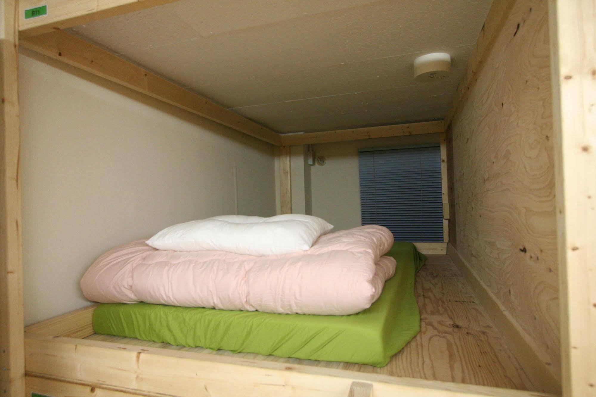 Edo Tokyo Hostel Buitenkant foto